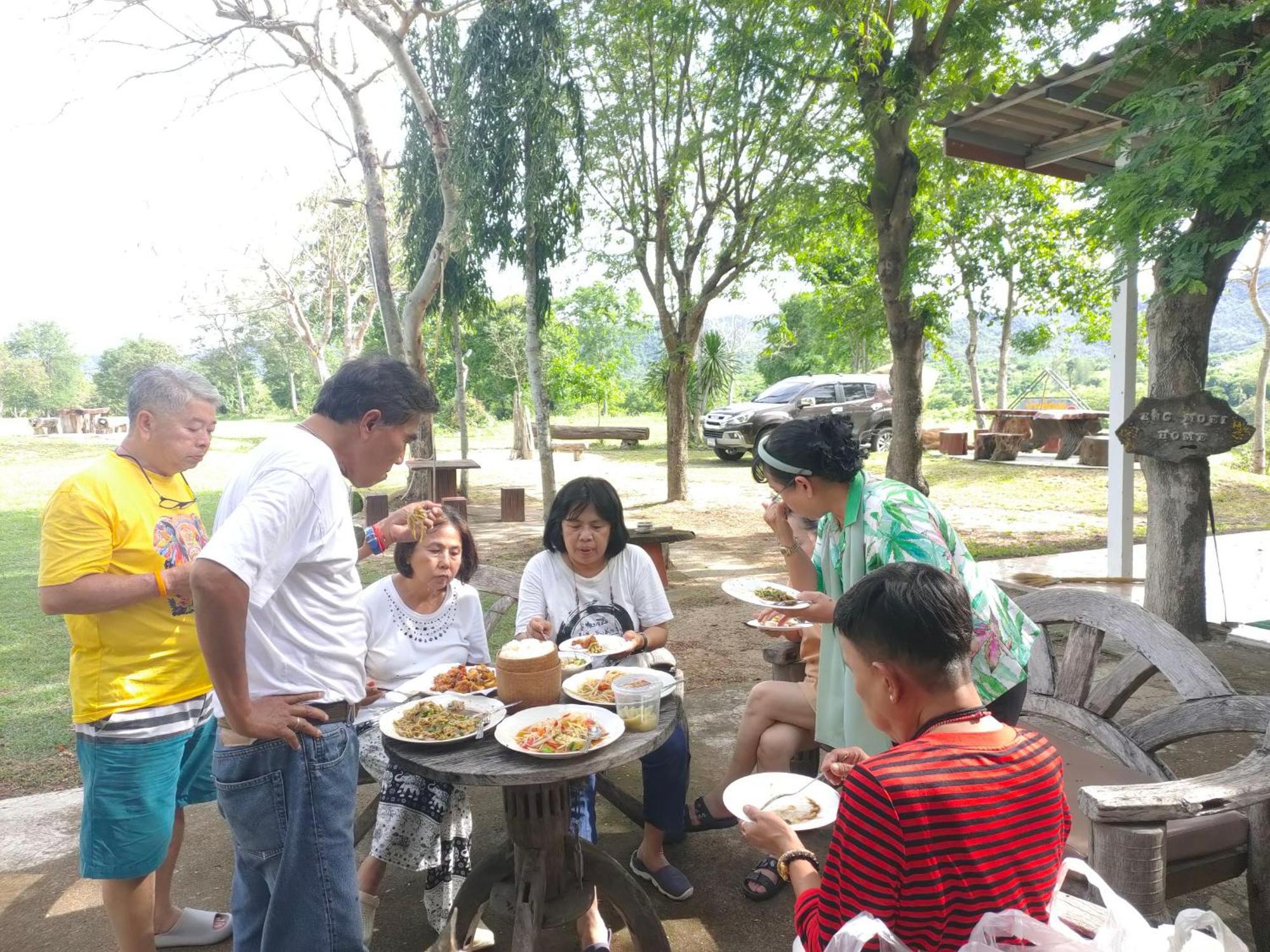 บ้านอิงเมยแคมป์ แก่งกระจาน Ban Phu Bon Exteriér fotografie